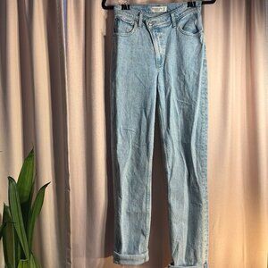 Women's Abercrombie Light Wash Jeans Size 25